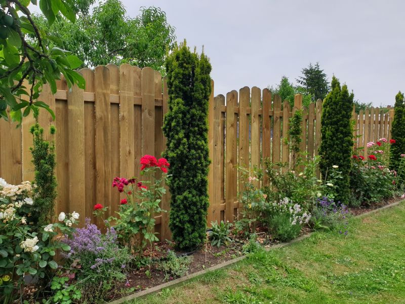 Custom Fence Designers